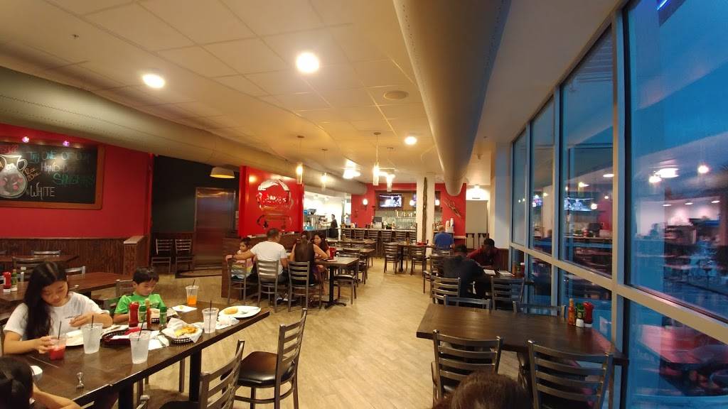 Crabbys Dockside | restaurant | 37 Causeway Blvd, Clearwater, FL 33767, USA | 7272101313 OR +1 727-210-1313