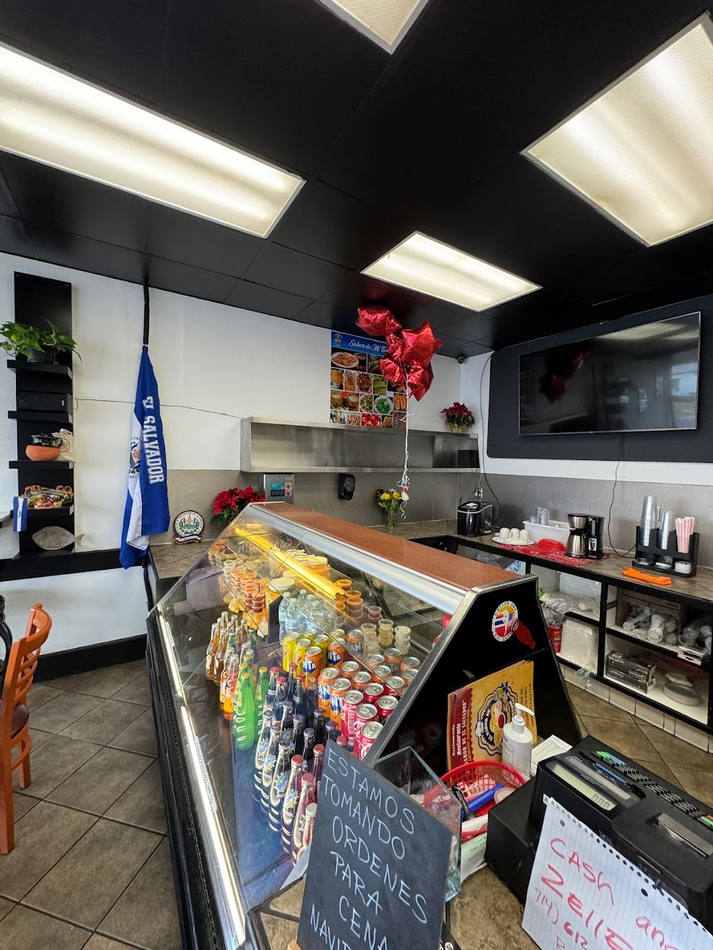 El Sabor de El Salvador | restaurant | 1334 E Chapman Ave, Fullerton, CA 92831, USA | 7142737248 OR +1 714-273-7248