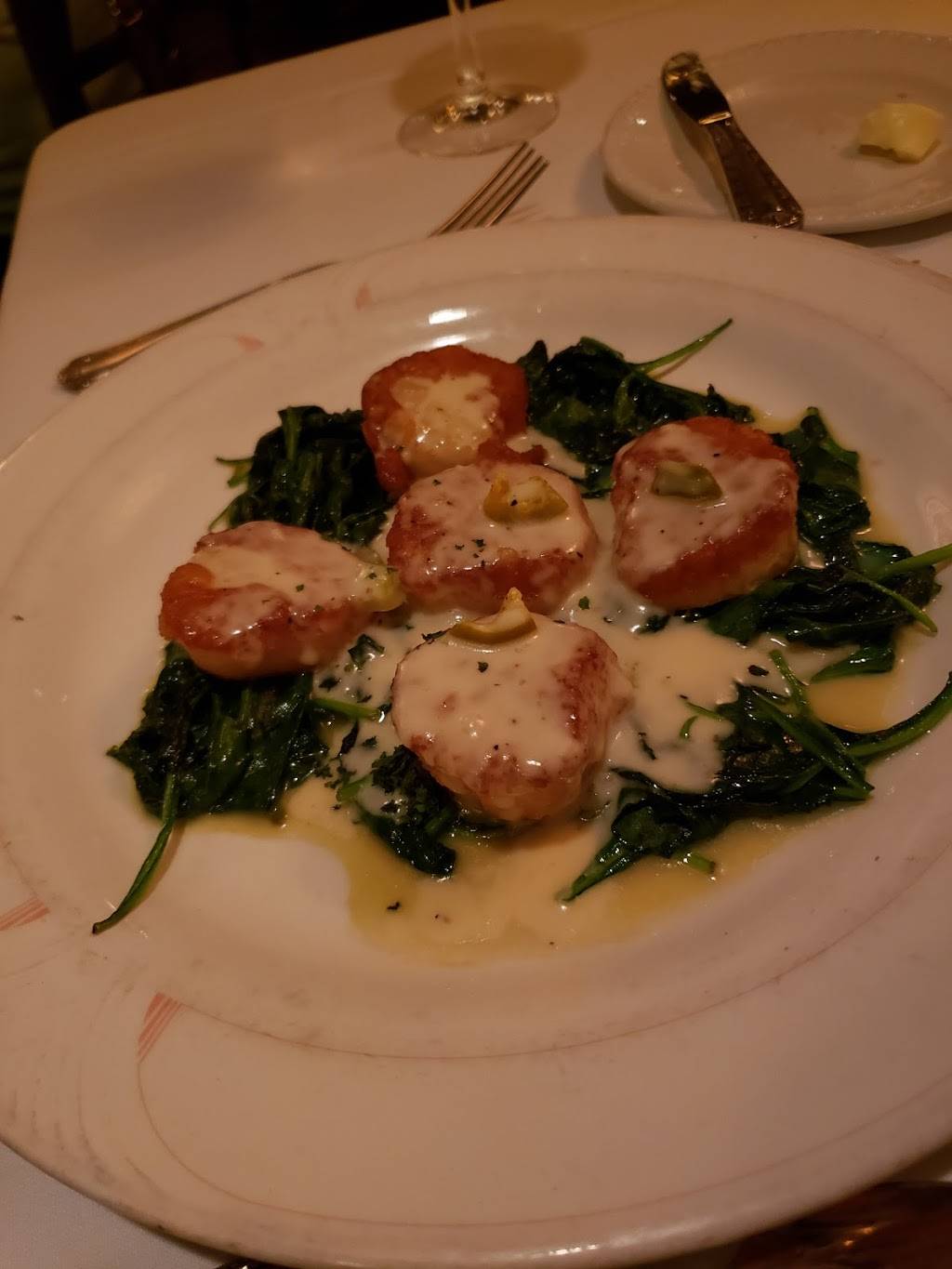 Dominics | restaurant | 5101 Wilson Ave, St. Louis, MO 63110, USA | 3147711632 OR +1 314-771-1632