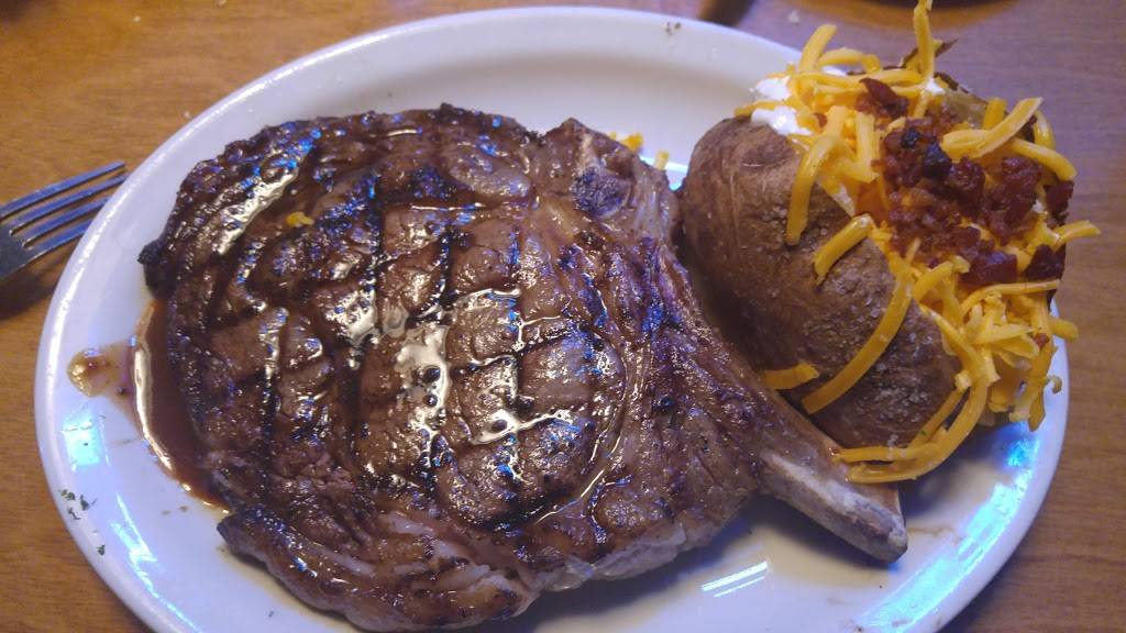 Texas Roadhouse | restaurant | 3120 N Powers Blvd, Colorado Springs, CO 80922, USA | 7196388050 OR +1 719-638-8050