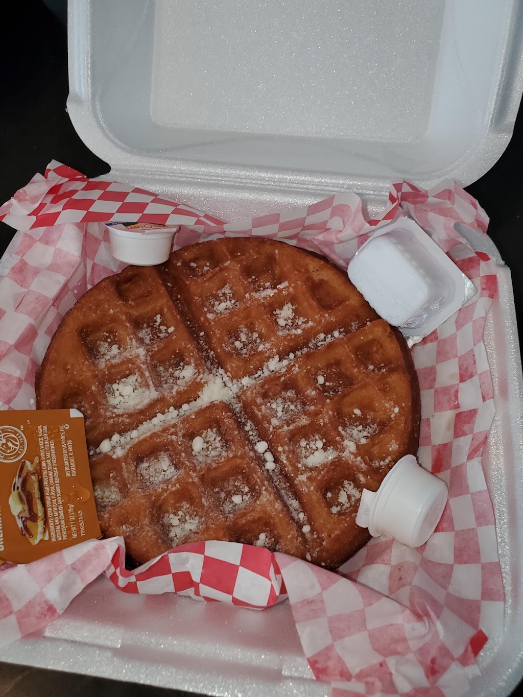 Helens Hot Chicken | restaurant | 200 Edgewood Ave NE, Atlanta, GA 30303, USA | 4047313369 OR +1 404-731-3369