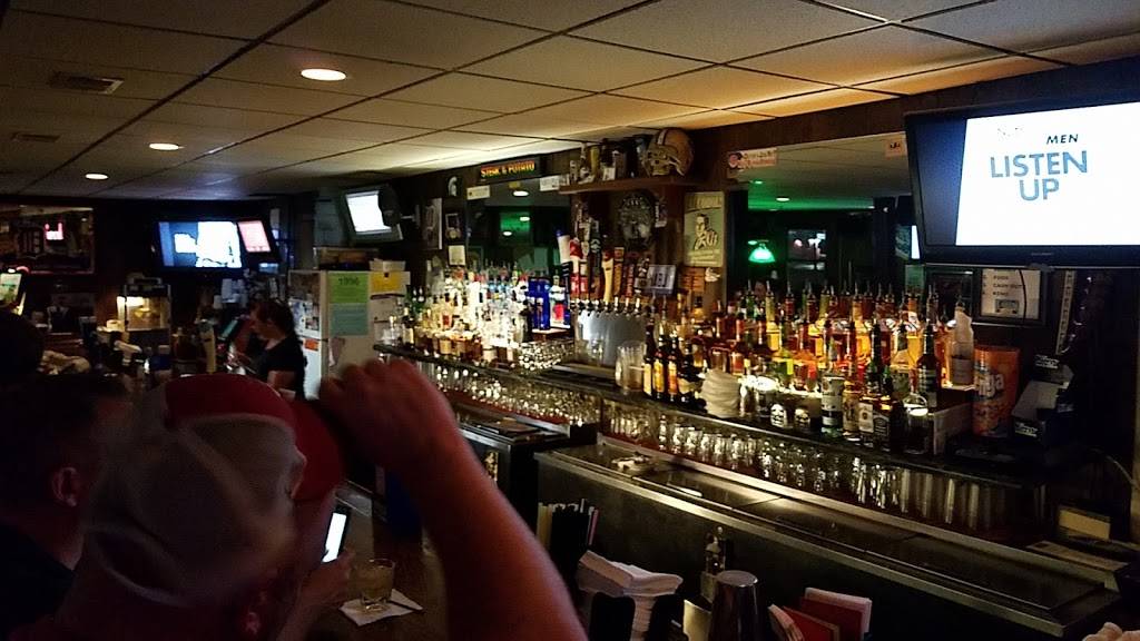 Embers Bar & Grill | restaurant | 1370 W Chicago Blvd, Tecumseh, MI 49286, USA | 5174232601 OR +1 517-423-2601