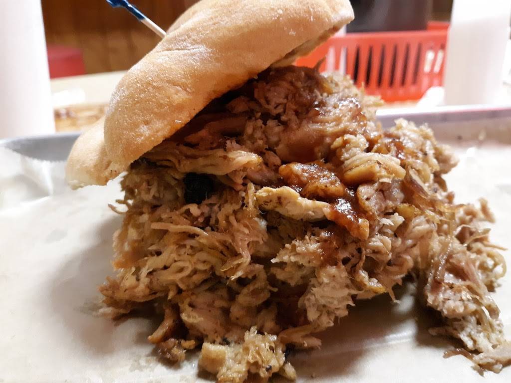 Tillmans Famous B.B.Q. | restaurant | 101 Seaway Dr, Fort Pierce, FL 34950, USA | 7725776350 OR +1 772-577-6350