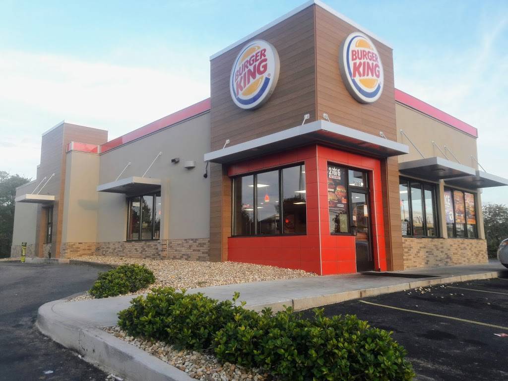 Burger King | restaurant | 5068 Old National Hwy, College Park, GA 30349, USA | 4047632491 OR +1 404-763-2491