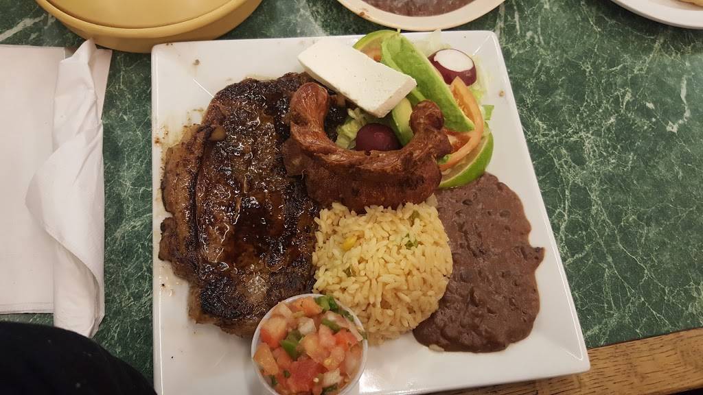 Rosticeria Cancun | restaurant | 145 Meridian St, East Boston, MA 02128, USA | 6175671633 OR +1 617-567-1633