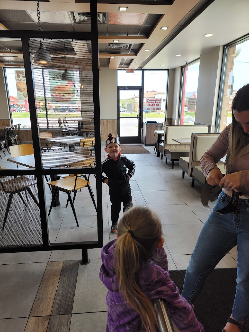 Burger King | restaurant | 4441 I-75 Business Spur, Sault Ste. Marie, MI 49783, USA | 9066357400 OR +1 906-635-7400