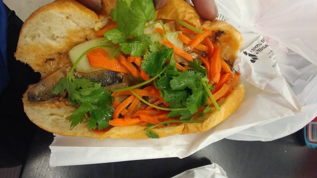 Vina Bakery (Vietnamese Sandwich) | restaurant | 13480 Veterans Memorial Dr # P, Houston, TX 77014, USA | 2814441170 OR +1 281-444-1170