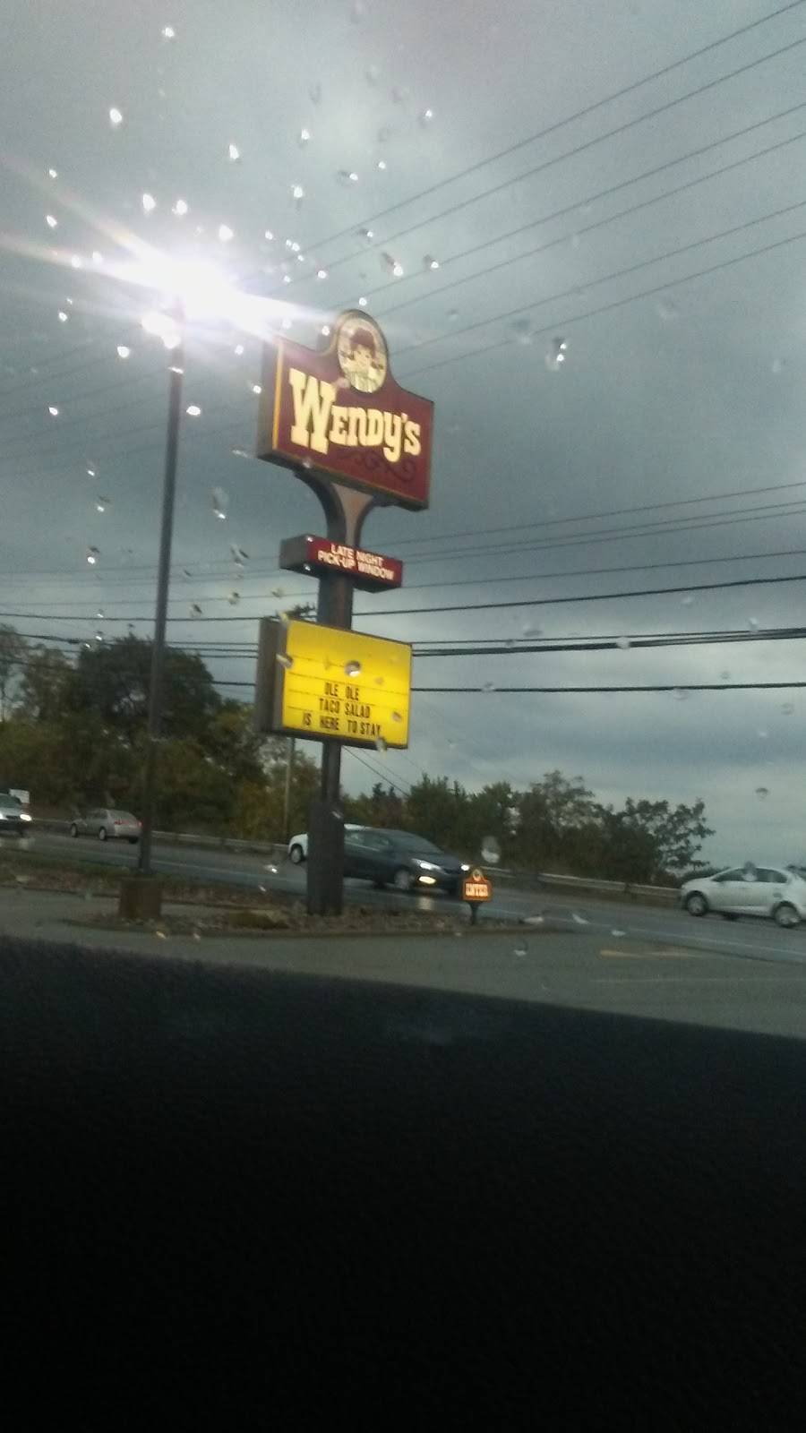 Wendys | restaurant | 6296 Steubenville Pike, Pittsburgh, PA 15205, USA | 4127870808 OR +1 412-787-0808