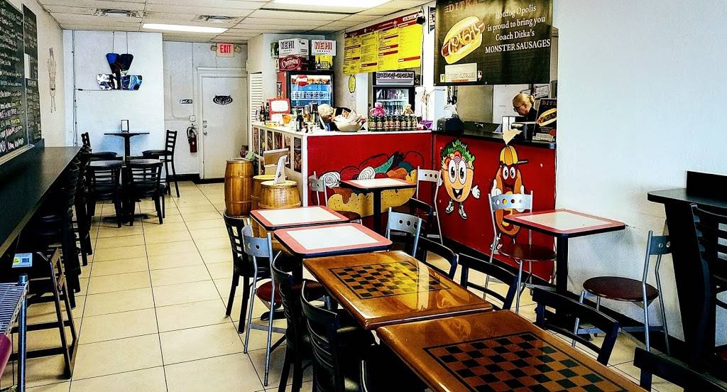 Hotdog Opolis | restaurant | 6020 N Federal Hwy, Boca Raton, FL 33487, USA | 5619885959 OR +1 561-988-5959