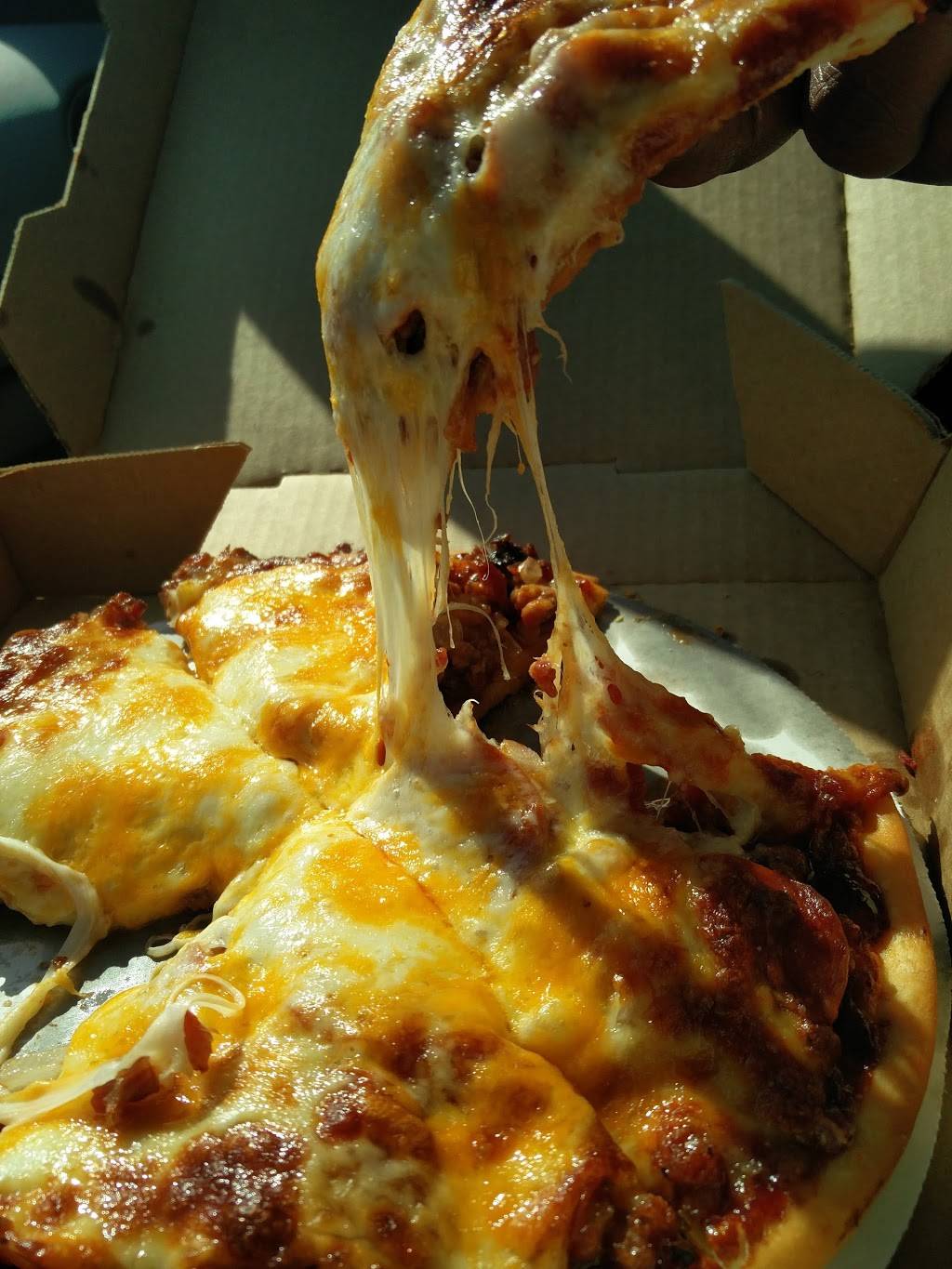 Beggars Pizza | meal delivery | 10314 S Halsted St, Chicago, IL 60628, USA | 7734294444 OR +1 773-429-4444