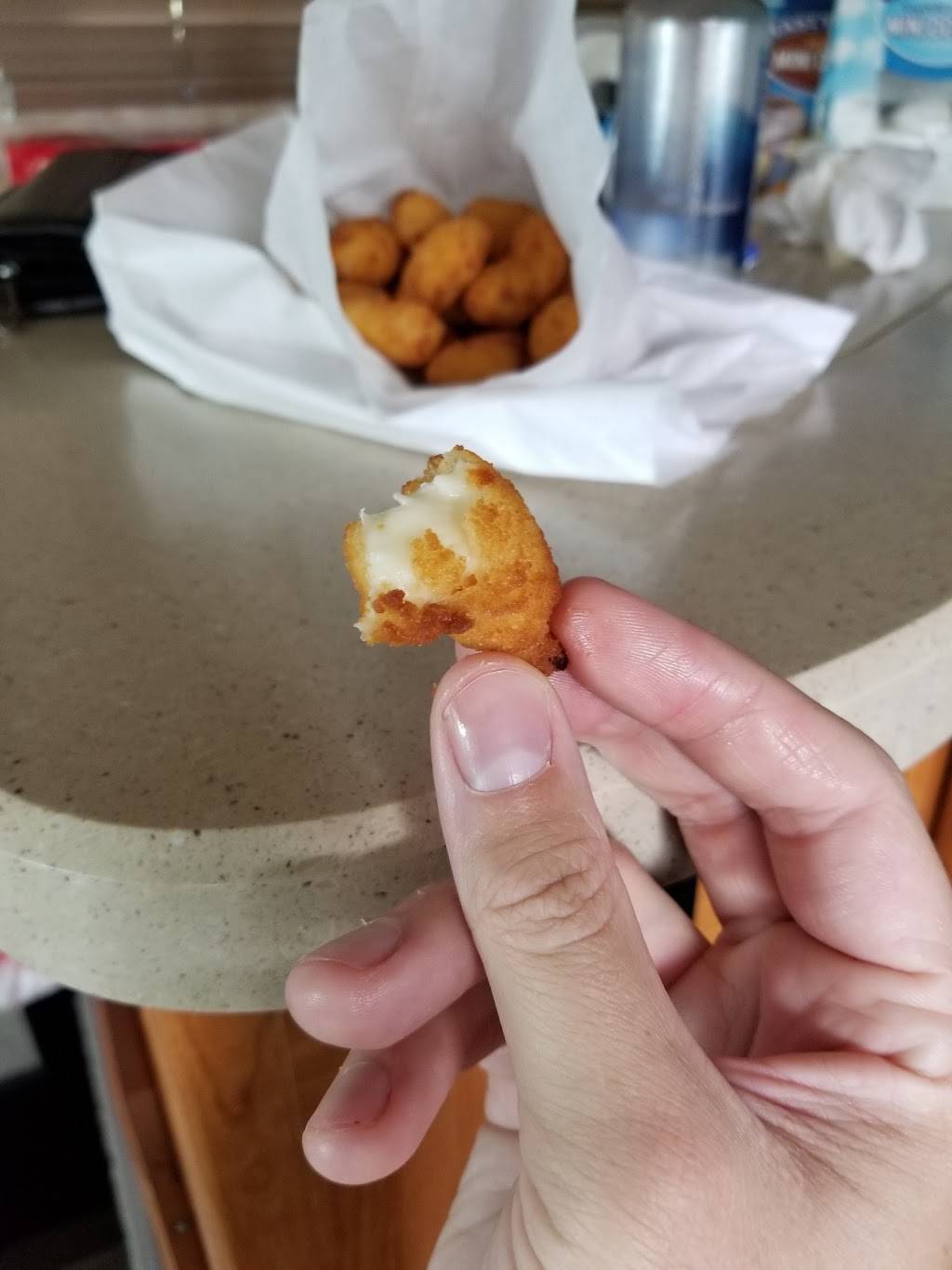 Chubbys Cheesesteaks East Side | meal takeaway | 2232 N Oakland Ave, Milwaukee, WI 53202, USA | 4142879999 OR +1 414-287-9999