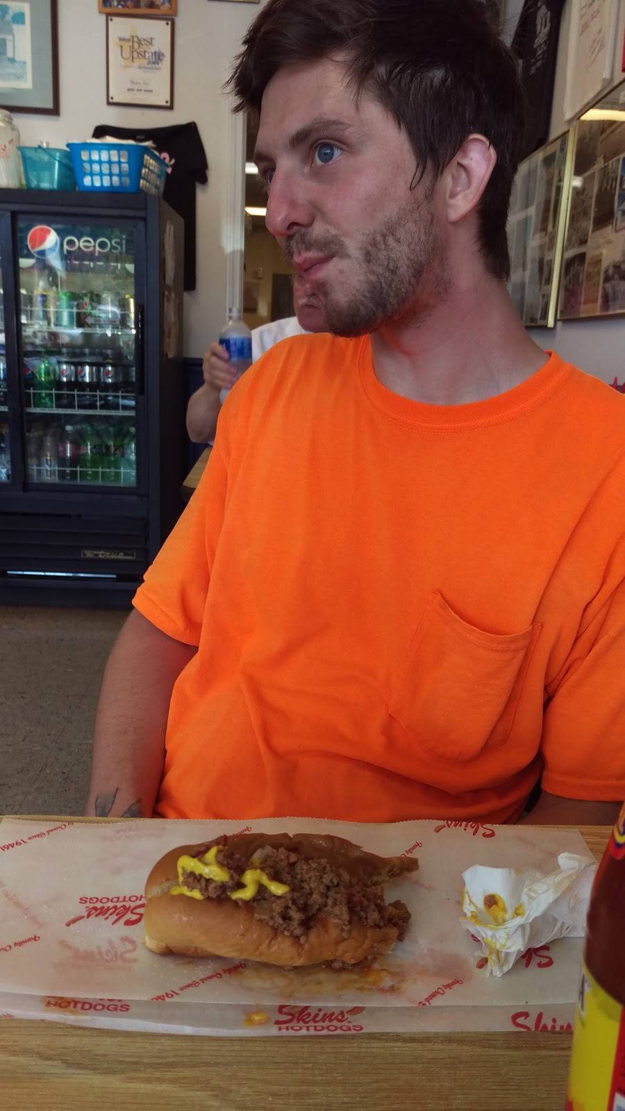 Skins Hotdogs | restaurant | 518 Mills Ave, Greenville, SC 29605, USA | 8642335280 OR +1 864-233-5280