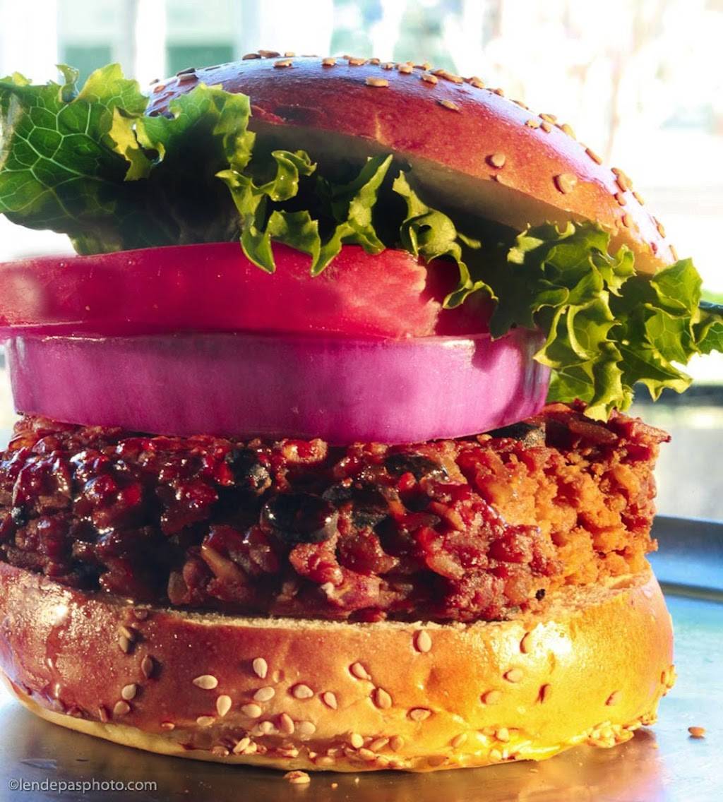 BGR The Burger Joint | restaurant | 3129 Lee Hwy, Arlington, VA 22201, USA | 7038124705 OR +1 703-812-4705