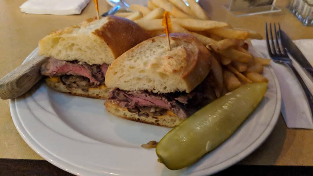 Redds | restaurant | 317 Washington Ave, Carlstadt, NJ 07072, USA | 2019330015 OR +1 201-933-0015