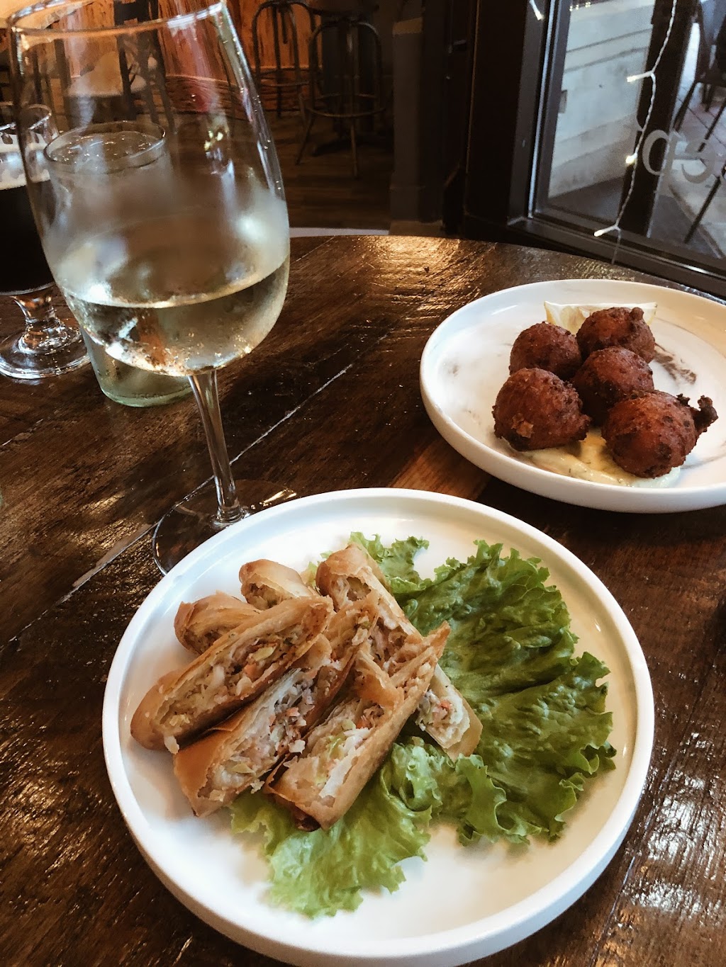 Urban Swinery | restaurant | 19 Palafox Pl, Pensacola, FL 32502, USA | 8503325536 OR +1 850-332-5536