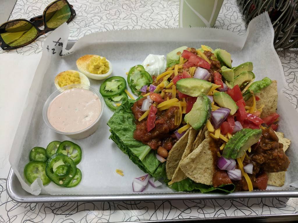 Fitzgeralds Lunch House | restaurant | 9130 Otis Ave, Indianapolis, IN 46216, USA | 3177620500 OR +1 317-762-0500