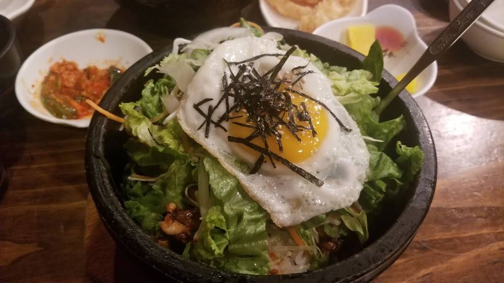 Tomo Sushi & Grill Restaurant | restaurant | 13810 Braddock Rd A, Centreville, VA 20121, USA | 7035437379 OR +1 703-543-7379