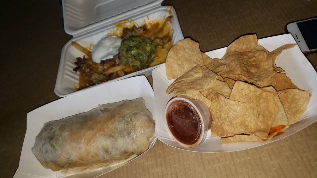 Wahoos Fish Tacos | restaurant | 113 Pereira Dr, Irvine, CA 92697, USA | 9498240655 OR +1 949-824-0655