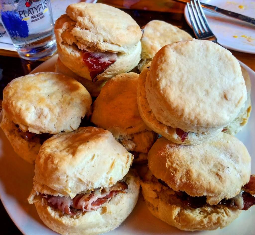 Harolds Restaurant & Tap Room | restaurant | 350 W 19th St, Houston, TX 77008, USA | 7133606204 OR +1 713-360-6204