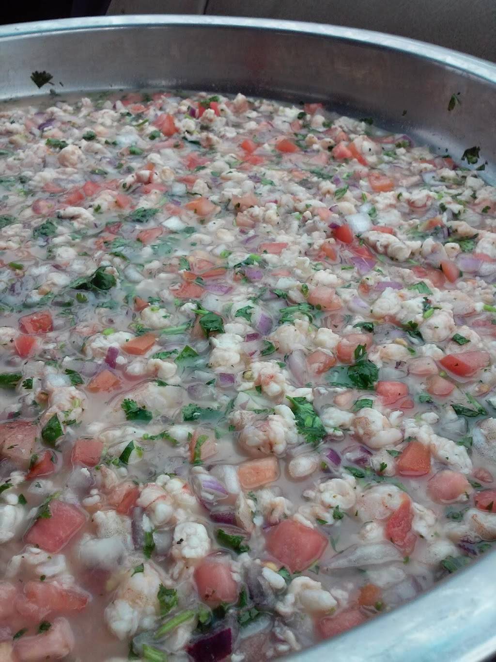 Maricos Los Primos | restaurant | 1300 W Borchard Ave, Santa Ana, CA 92704, USA | 7144371206 OR +1 714-437-1206