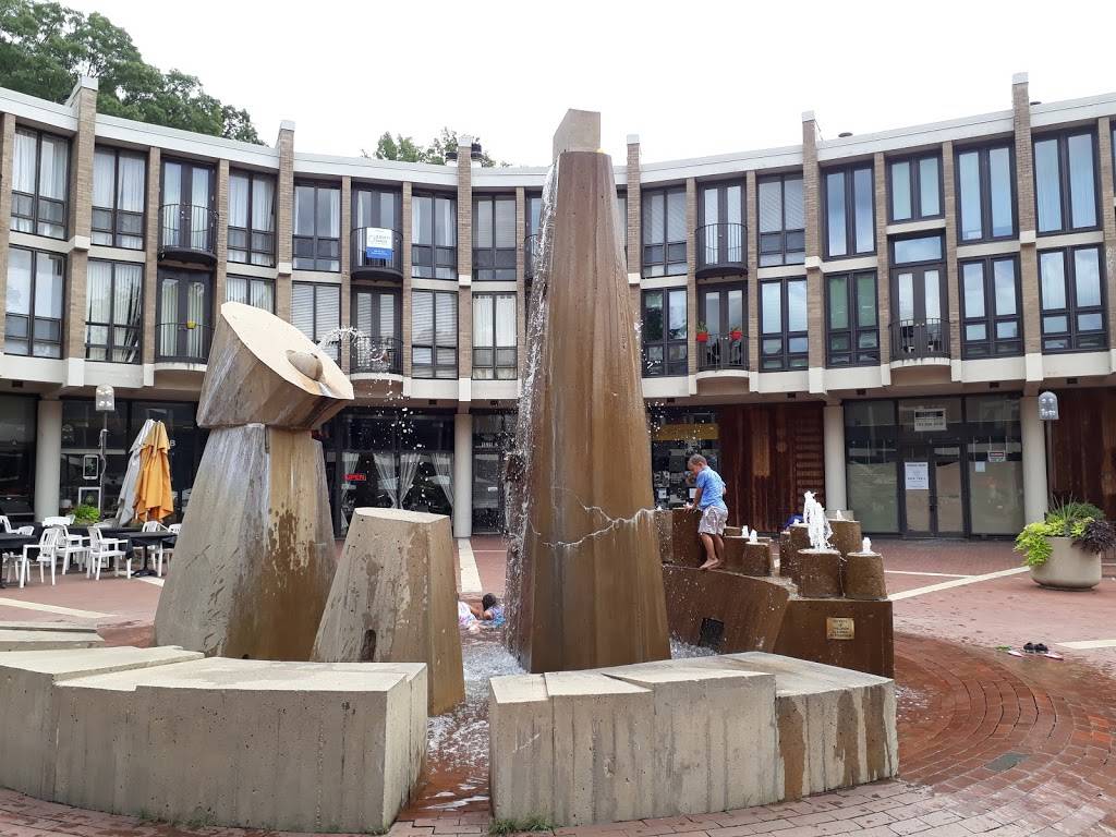 Kalypsos Sports Tavern | restaurant | 1617 Washington Plaza N, Reston, VA 20190, USA | 7037070660 OR +1 703-707-0660