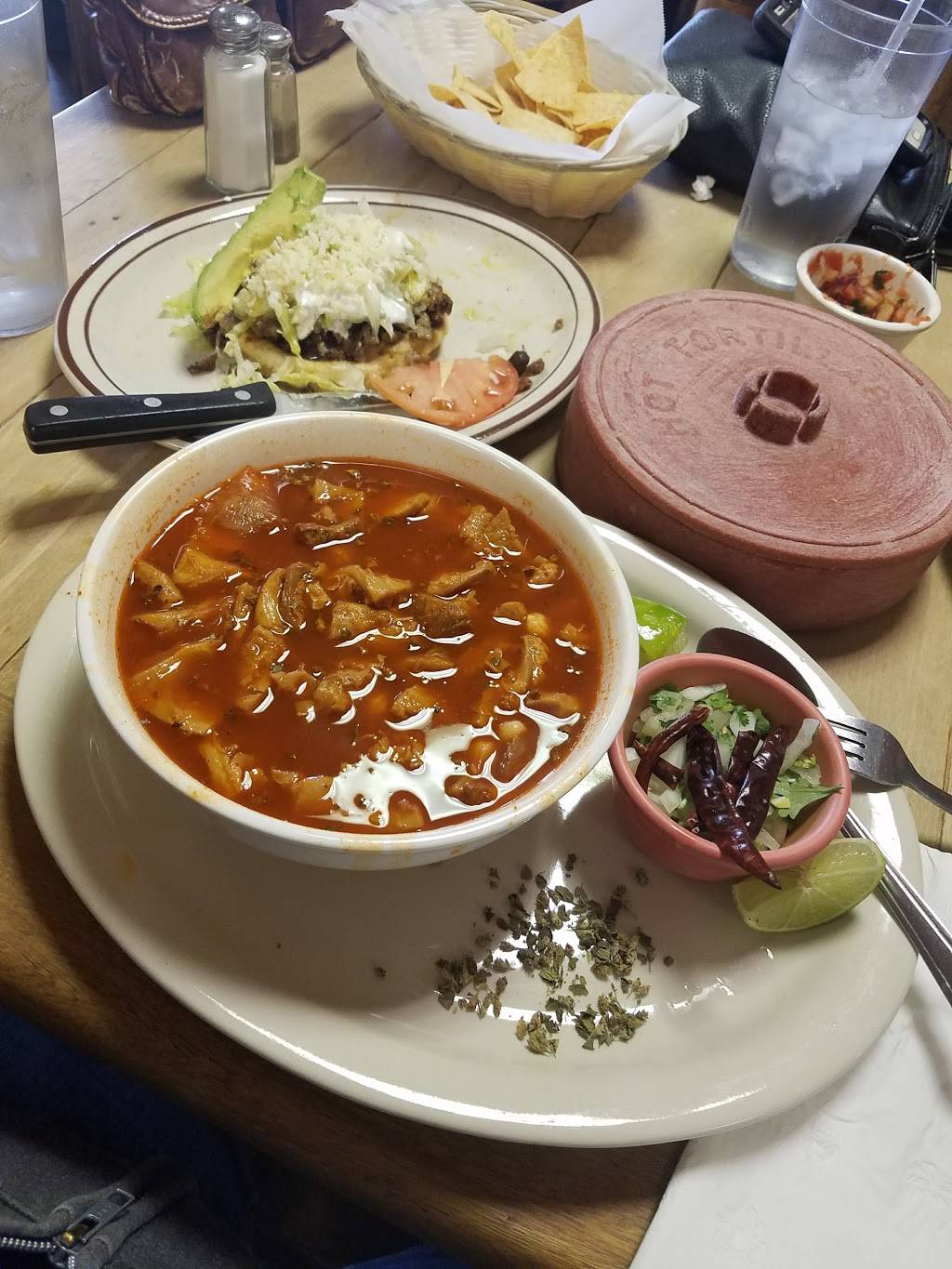 Taqueria El Rodeo | restaurant | 1313 E Pacheco Blvd D, Los Banos, CA 93635, USA | 2098273601 OR +1 209-827-3601