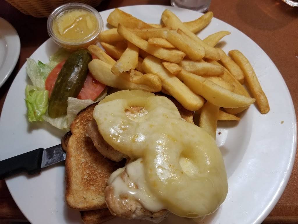 Dappers West Family Restaurant | restaurant | 980 W Lake St, Addison, IL 60101, USA | 6305432700 OR +1 630-543-2700