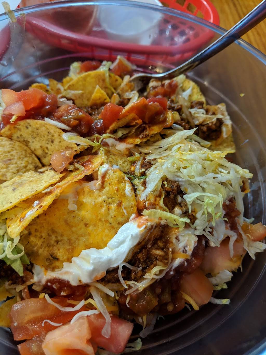 L E Clark Grocery | restaurant | 2645 Sullivan Gardens Pkwy, Kingsport, TN 37660, USA | 4233497674 OR +1 423-349-7674