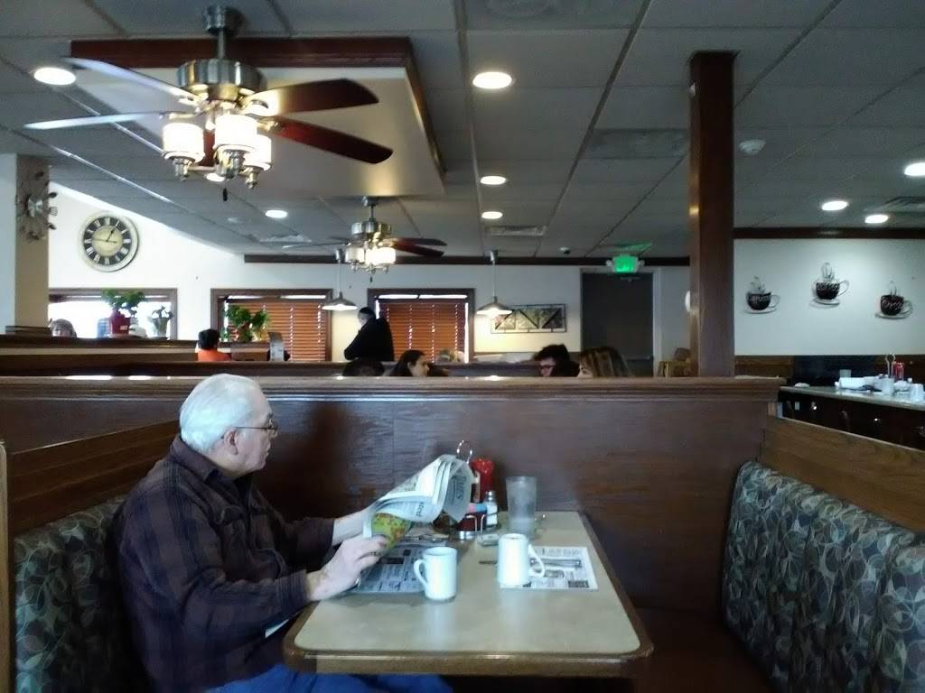 Kennedy Cafe & Family Restaurant | bakery | 6818 Kennedy Ave, Hammond, IN 46323, USA | 2198441612 OR +1 219-844-1612