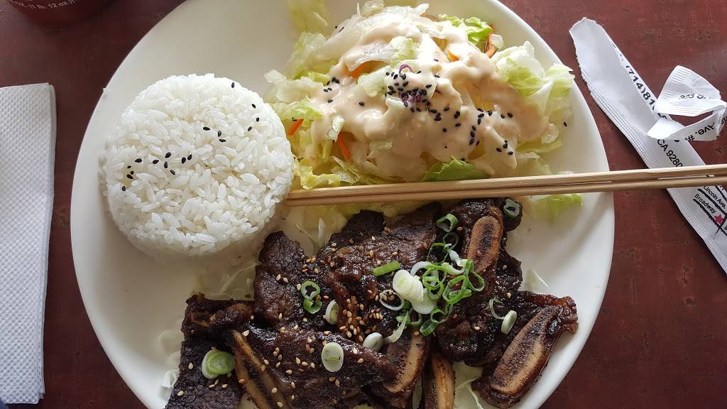 Maui Rose | restaurant | 323 S Magnolia St, Anaheim, CA 92804, USA | 7148160083 OR +1 714-816-0083