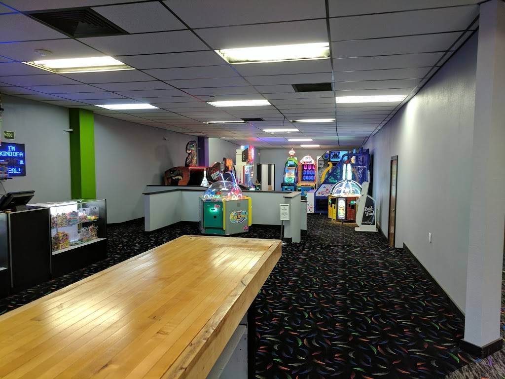 Bellaire Lanes & Games Delivery and takeout available | restaurant | 4800 S M 88 Hwy, Bellaire, MI 49615, USA | 2313507373 OR +1 231-350-7373