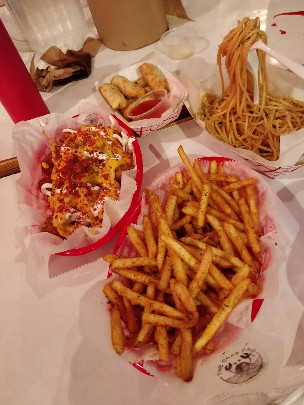 The Crab Pad | restaurant | 1, 2529 N Milwaukee Ave, Chicago, IL 60647, USA | 7733608332 OR +1 773-360-8332