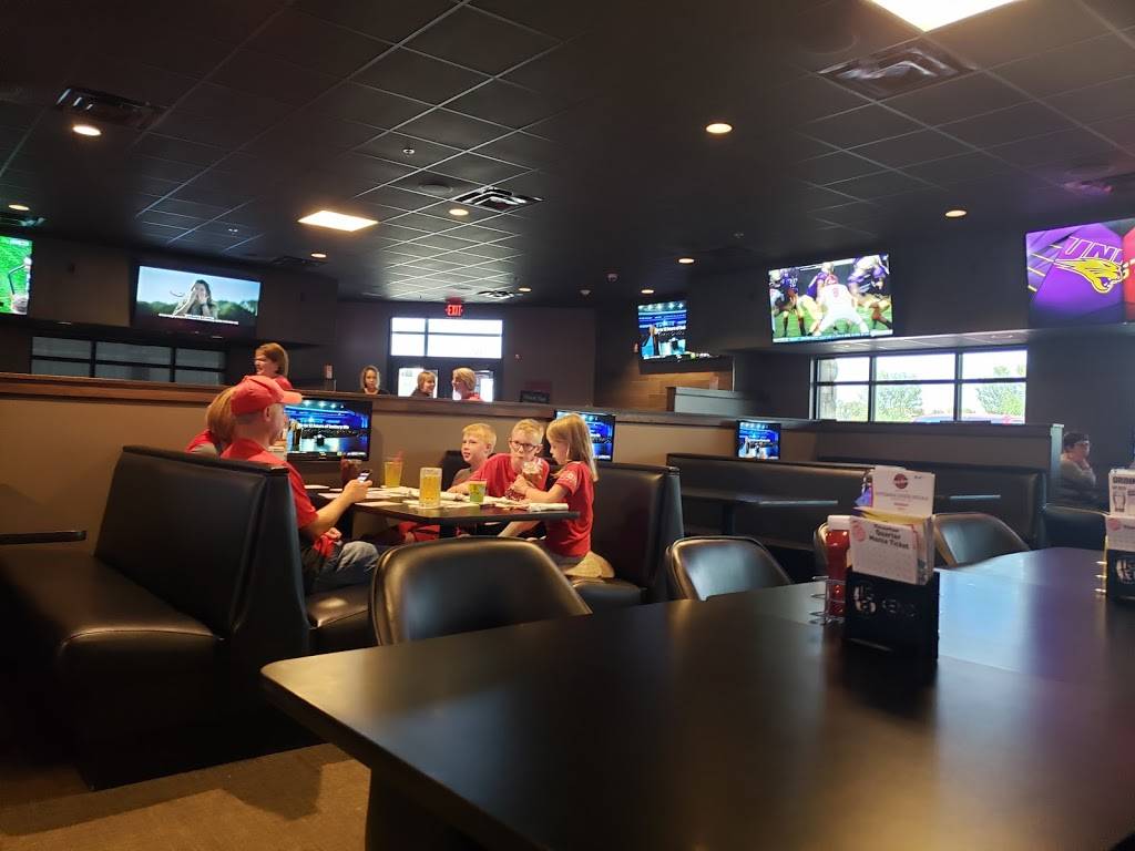 Big Red Restaurant & Sports Bar Lincoln East | restaurant | 8933 Andermatt Dr, Lincoln, NE 68526, USA | 4024050420 OR +1 402-405-0420