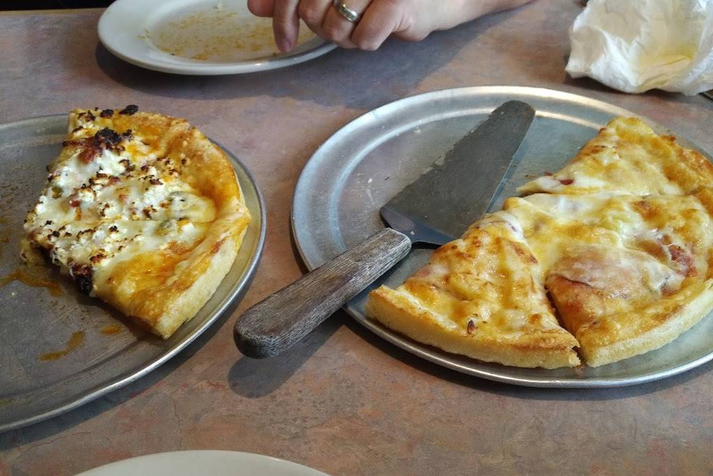 Hubbs Pizza & Pasta | restaurant | 21102 67th Ave NE, Arlington, WA 98223, USA | 3604359349 OR +1 360-435-9349