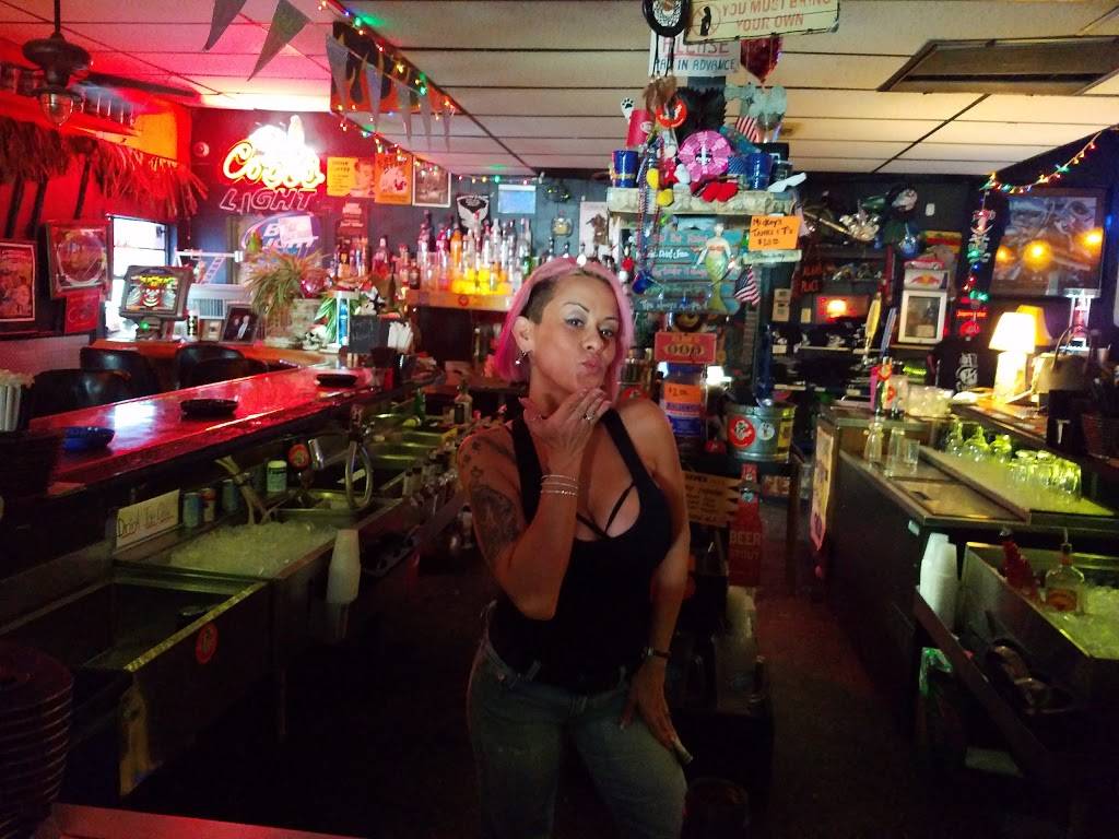 Mickeys Bar | restaurant | 350 SW 12th Ave, Pompano Beach, FL 33069, USA | 9545322998 OR +1 954-532-2998