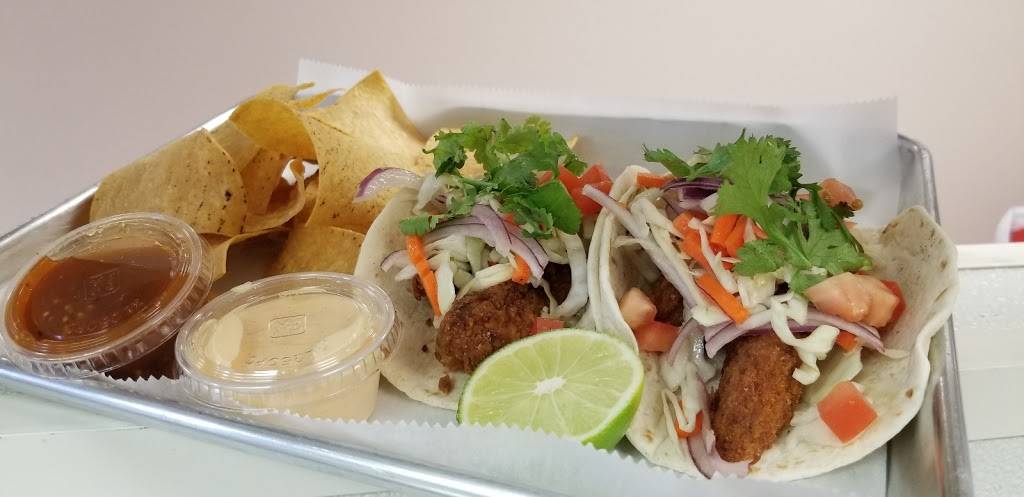 Bella Mias Taqueria & Pizzeria | restaurant | 29960 W 12 Mile Rd, Farmington Hills, MI 48334, USA | 2488511155 OR +1 248-851-1155