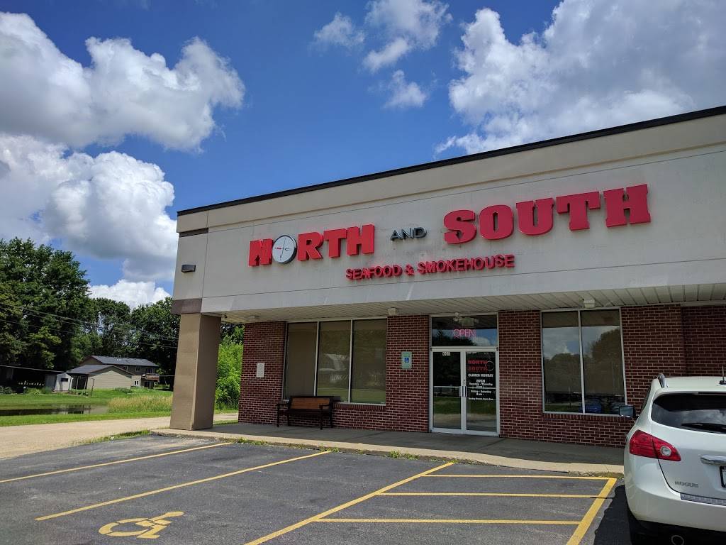 North and South Seafood & Smokehouse | restaurant | 605 S Main St, DeForest, WI 53532, USA | 6088422601 OR +1 608-842-2601