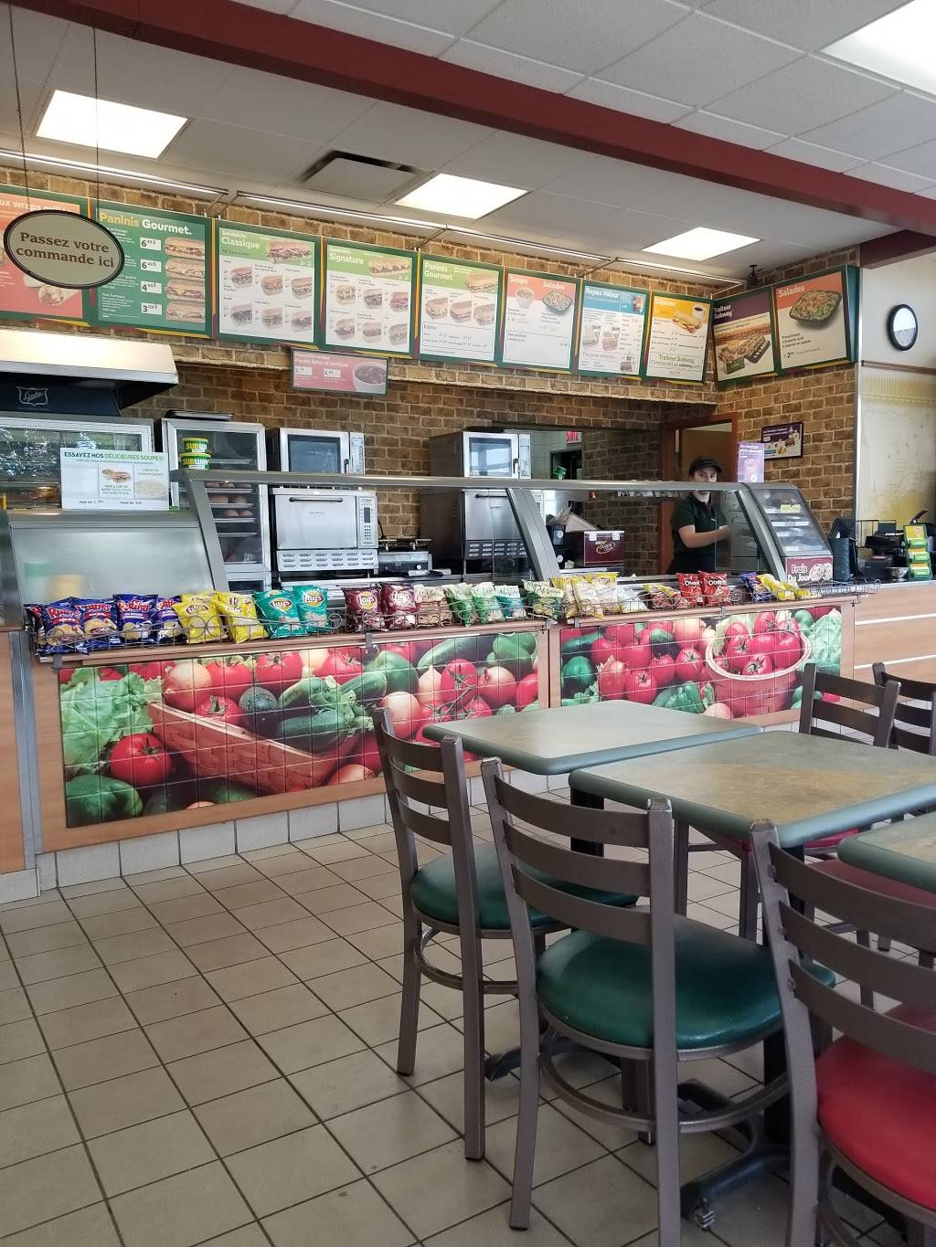 Subway | restaurant | #A, 1333 Route de lAéroport, LAncienne-Lorette, QC G2G 1G5, Canada | 4188775641 OR +1 418-877-5641
