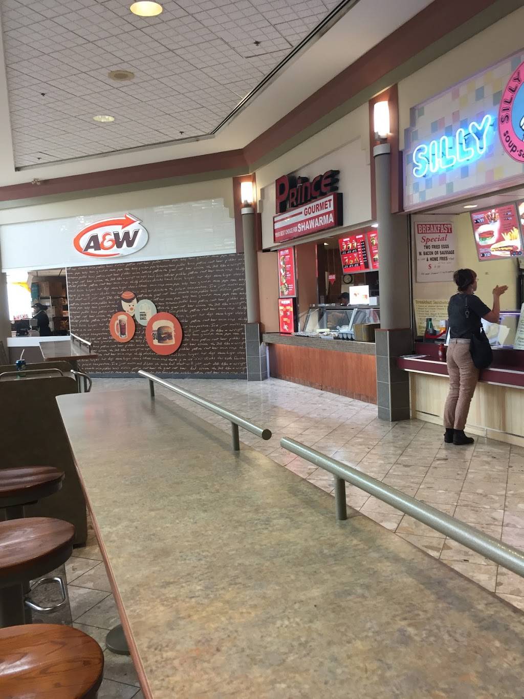 Prince Gourmet | restaurant | 1980 Ogilvie Rd, Gloucester, ON K1J 9L3, Canada | 6137499191 OR +1 613-749-9191