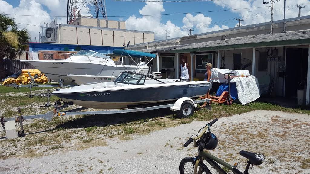 Island Time Marina & Restaurant | restaurant | 400 W Cocoa Beach Causeway, Cocoa Beach, FL 32941, USA | 3216134852 OR +1 321-613-4852