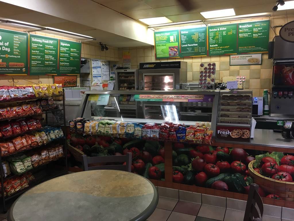 Subway Restaurants | restaurant | 333 Jefferson St #125, San Francisco, CA 94133, USA | 4153469100 OR +1 415-346-9100