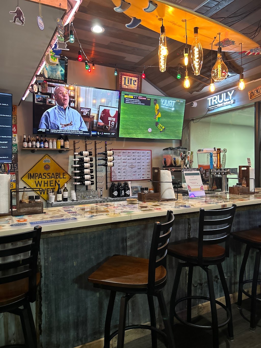 Lost Pizza Co. Fort Walton Beach | restaurant | 318 Miracle Strip Pkwy SW, Fort Walton Beach, FL 32548, USA | 8503748016 OR +1 850-374-8016