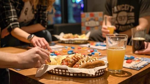Milestone - Board Game Bar & Gourmet Hot Dogs | restaurant | 312 Cleveland Ave NW, Canton, OH 44702, USA | 3309564509 OR +1 330-956-4509