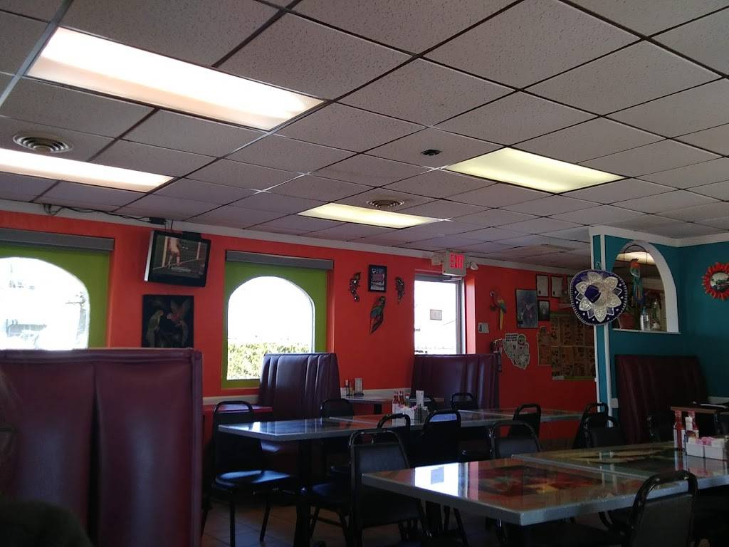 Las Flores | restaurant | 125 E High St, Rockwell City, IA 50579, USA | 7122975008 OR +1 712-297-5008