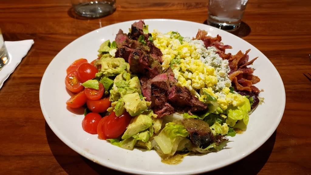 Paul Martins American Grill | restaurant | 100 S Westlake Blvd, Westlake Village, CA 91362, USA | 8053739300 OR +1 805-373-9300