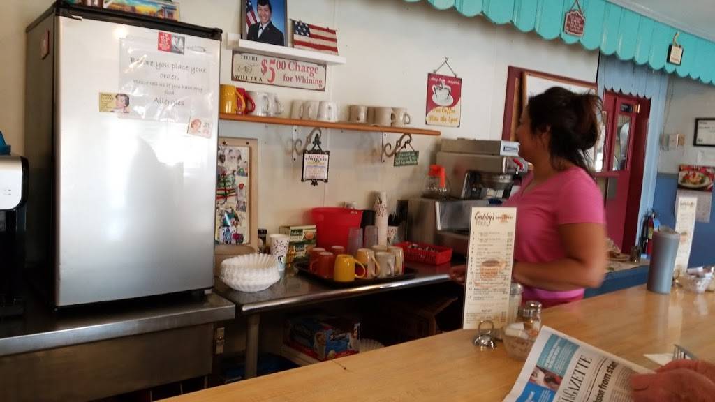 Gabbys Place | restaurant | 173 Pearson Blvd, Gardner, MA 01440, USA | 9786322282 OR +1 978-632-2282