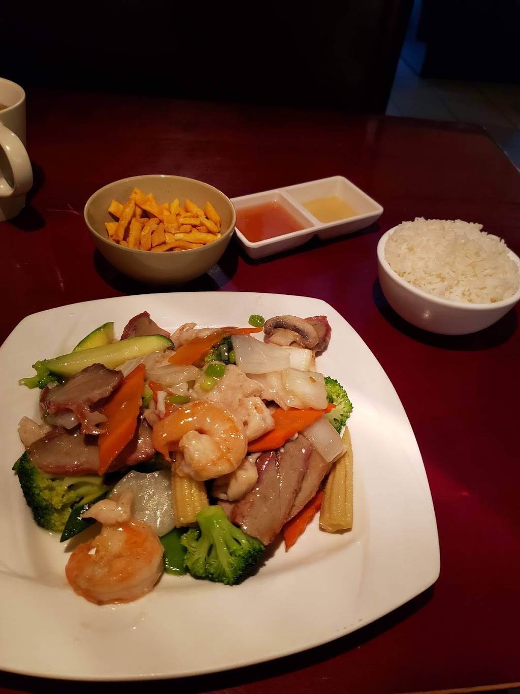 Lucky Star Chinese Restaurant | restaurant | 8919 Ridge Ave, Philadelphia, PA 19128, USA | 2154823760 OR +1 215-482-3760