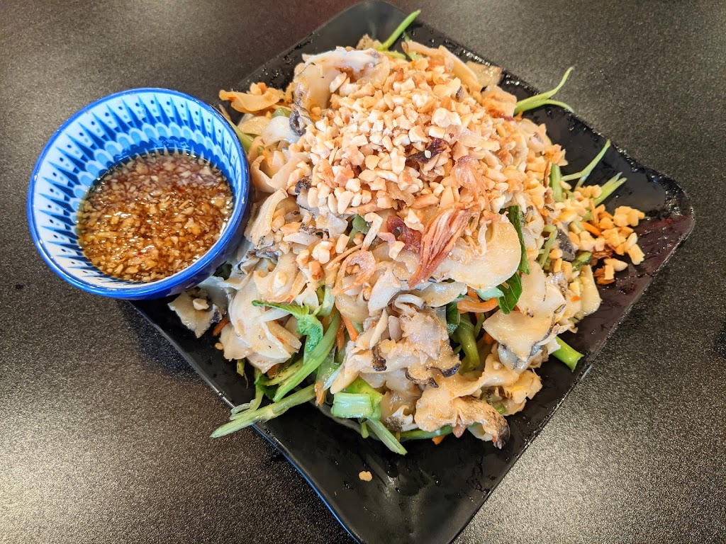 Ốc NGON | restaurant | 3465 W Walnut St Unit 221, Garland, TX 75042, USA | 4699296113 OR +1 469-929-6113