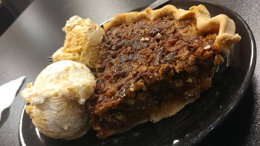 The Pie Haus | restaurant | 46 W High St, Carlisle, PA 17013, USA | 7174046939 OR +1 717-404-6939