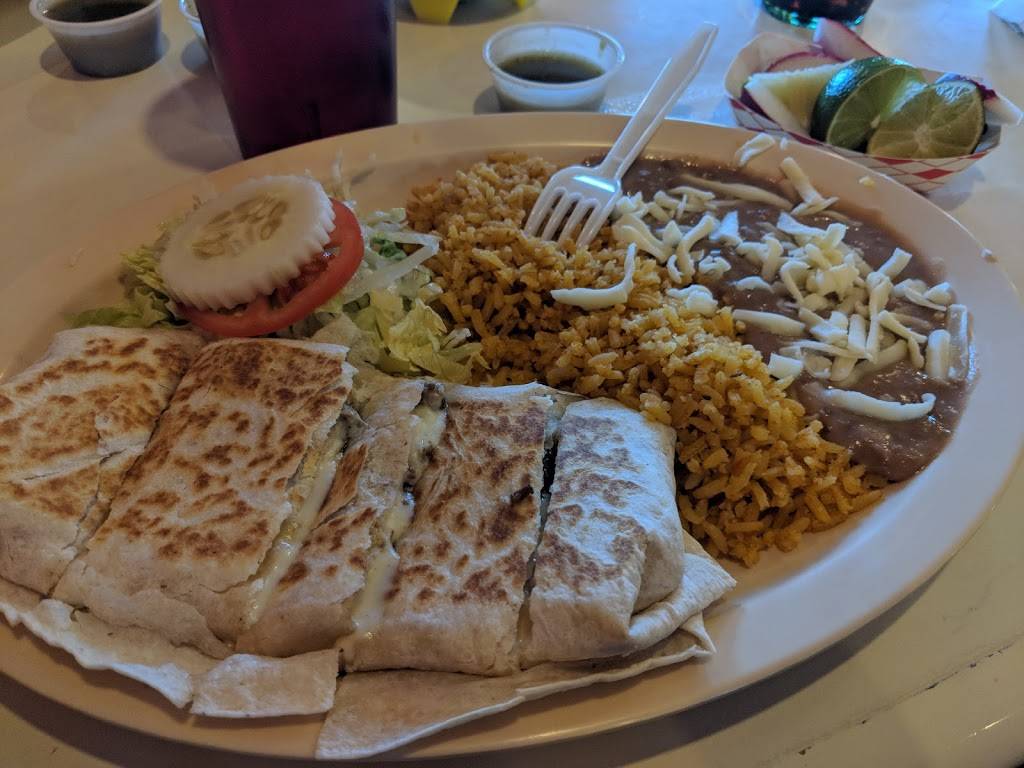 El Tapatito Fast Food | restaurant | 1721 N Broadway, Wichita, KS 67214, USA | 3162671008 OR +1 316-267-1008